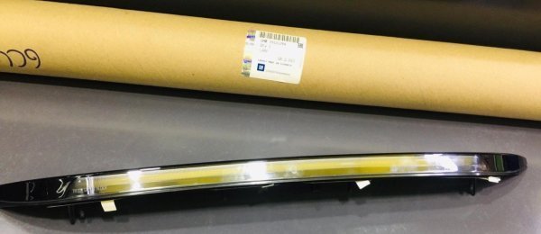 Opel İnsignia B Sedan Kasa 3.Stop Lambası Orjinal 39121284