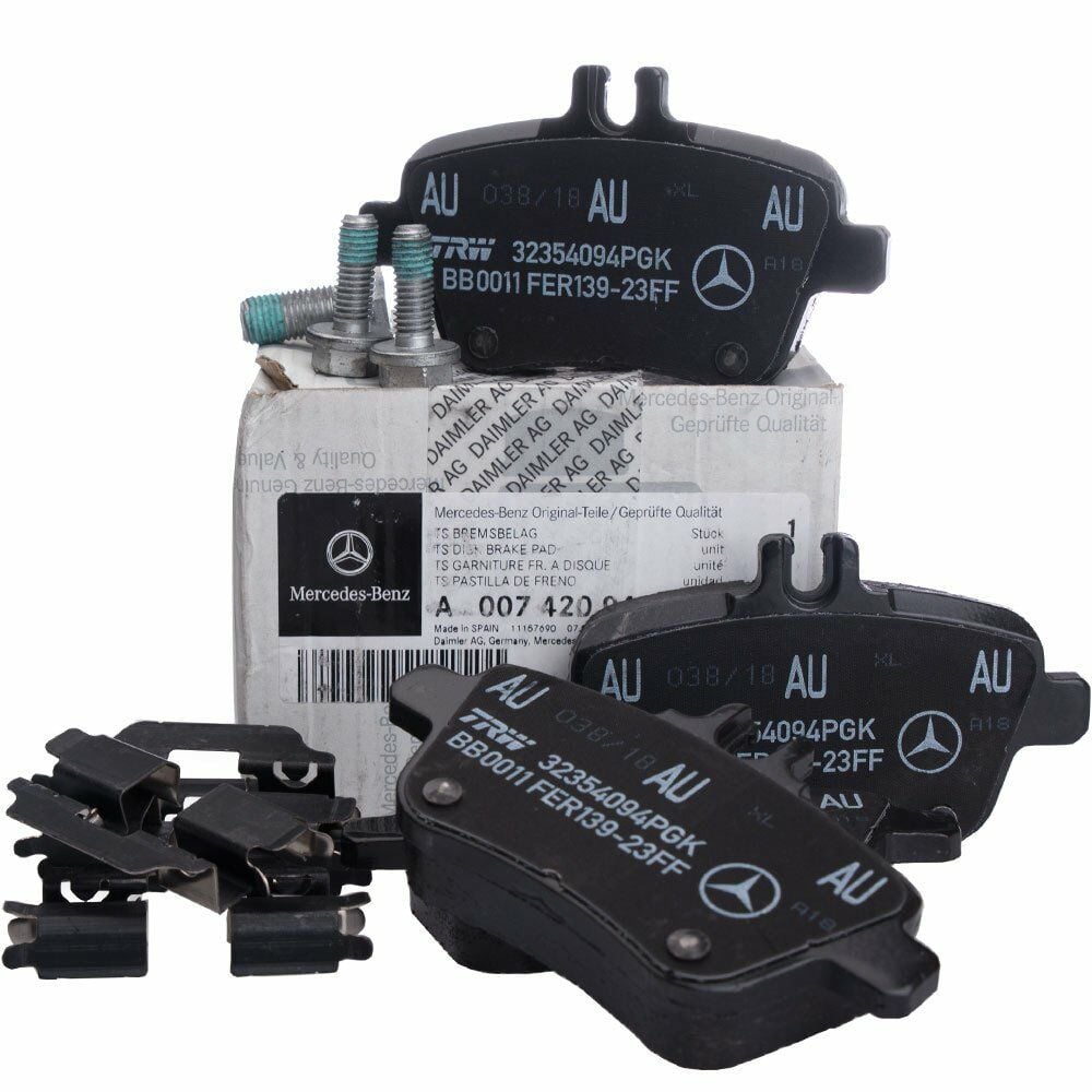 Mercedes W117 Kasa CLA Serisi Arka Fren Balata Takım Orijinal Mercedes Marka A0074209520 - 0074209420 - 0064208320